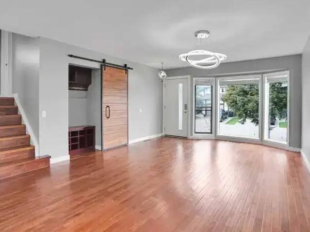House 3 Bedroom For Rent Calgary AB 3280 ES105565508