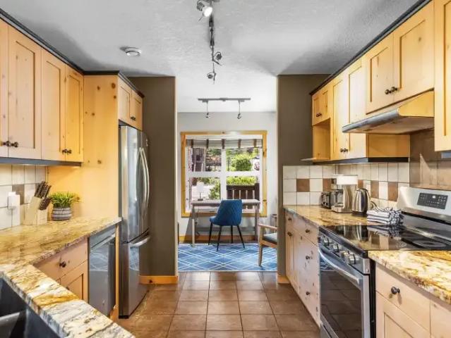 House 3 Bedroom For Rent Canmore AB 6000 ES105047510