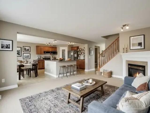 House 3 Bedroom For Rent Chestermere AB 3000 ES105071939