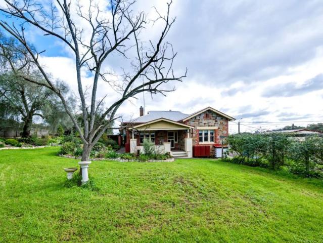 House 3 Bedroom For Rent Clare SA 830000 ES105864914