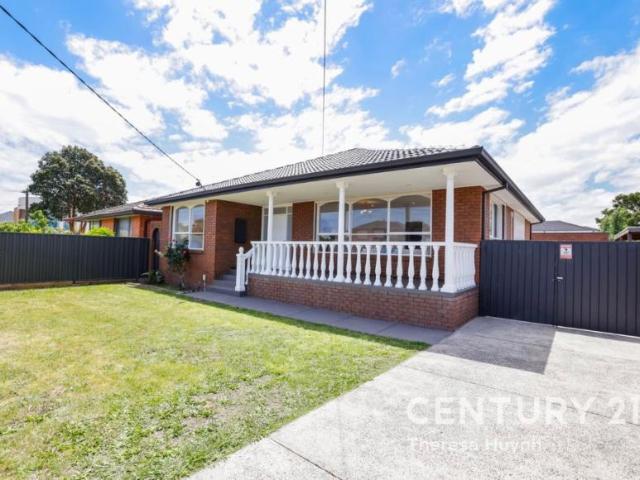 House 3 Bedroom For Rent Clayton South, 820 ES104786352
