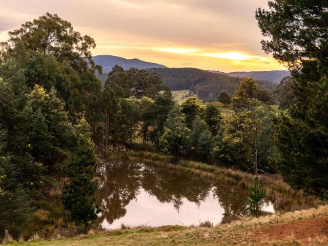 House 3 Bedroom For Rent Cygnet, TAS ES102722964