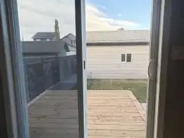 House 3 Bedroom For Rent Airdrie AB 2200 ES106134647