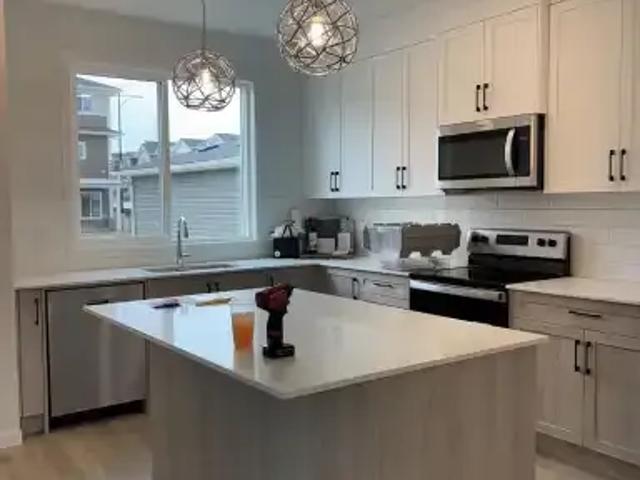 House 3 Bedroom For Rent Airdrie AB 2450 ES104506840