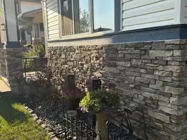 House 3 Bedroom For Rent Airdrie AB 2600 ES105118877