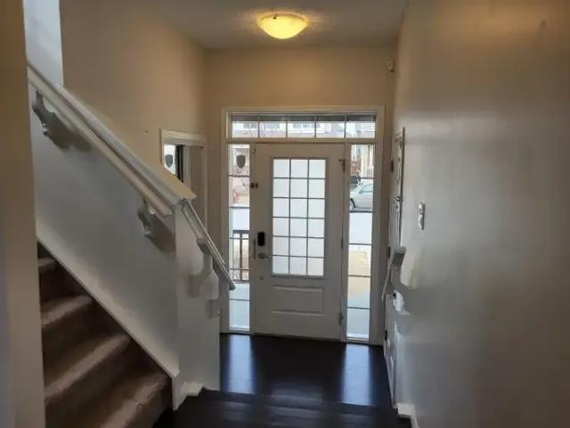 House 3 Bedroom For Rent Airdrie AB 2700 ES105543389