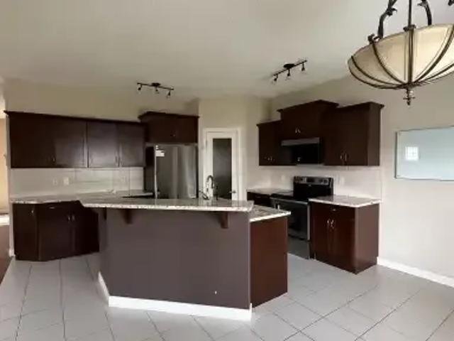 House 3 Bedroom For Rent Airdrie AB 2900 ES105087852
