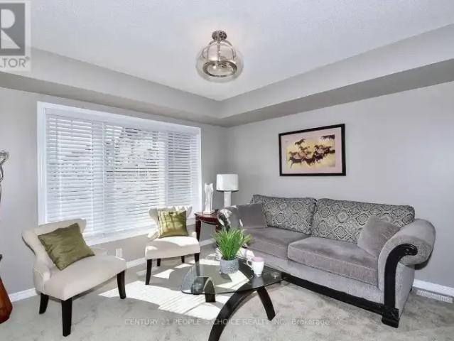 House 3 Bedroom For Rent Ajax ON 3500 ES105410917
