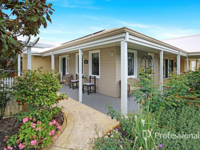 House 3 Bedroom For Rent Australind WA 1200000 ES105970759