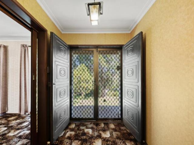 House 3 Bedroom For Rent Avondale Heights VIC ES105825891