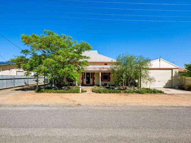 House 3 Bedroom For Rent Balaklava SA 419000 ES105863373