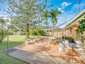 House 3 Bedroom For Rent Bargara, QLD ES103307849