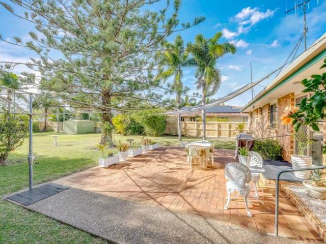 House 3 Bedroom For Rent Bargara, QLD ES103307849