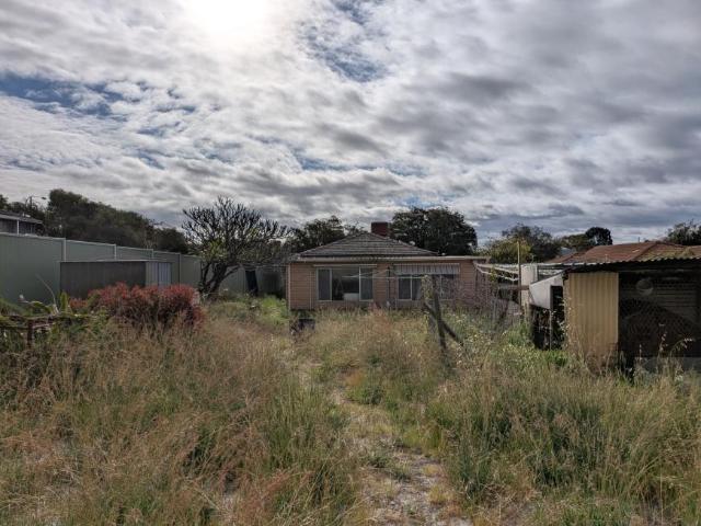 House 3 Bedroom For Rent BENTLEY WA ES105339591