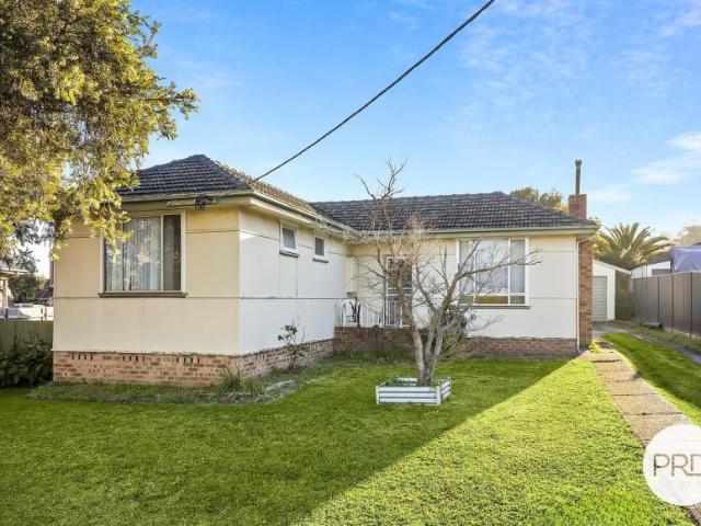 House 3 Bedroom For Rent BERKELEY NSW ES105944443