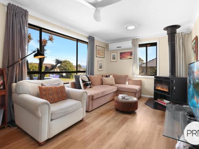 House 3 Bedroom For Rent BERKELEY NSW ES105944656