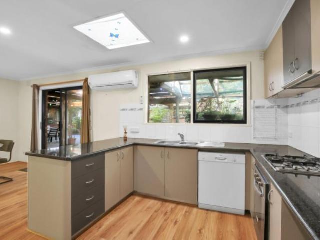 House 3 Bedroom For Rent Berwick VIC ES102714455