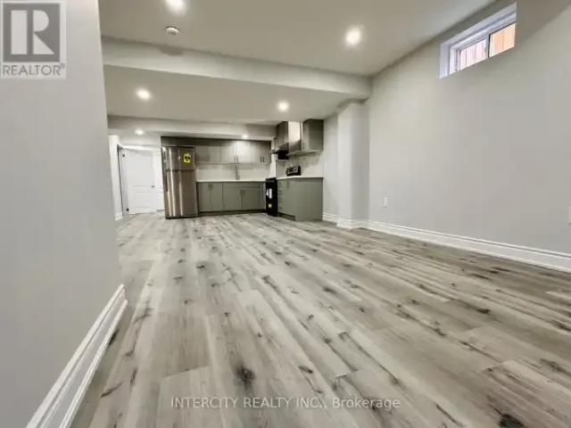 House 3 Bedroom For Rent Bradford West Gwillimbury ON 2400 ES103770649
