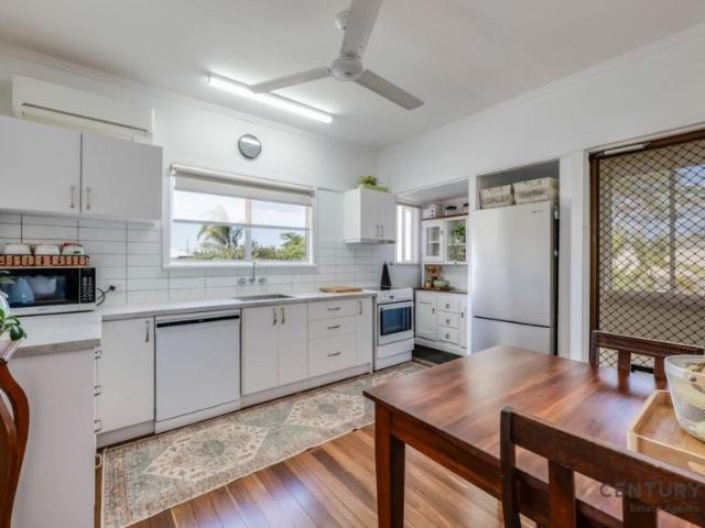 House 3 Bedroom For Rent Bundaberg West, ES104368548