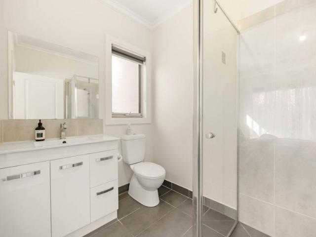 House 3 Bedroom For Rent Gisborne VIC 600 ES105881482