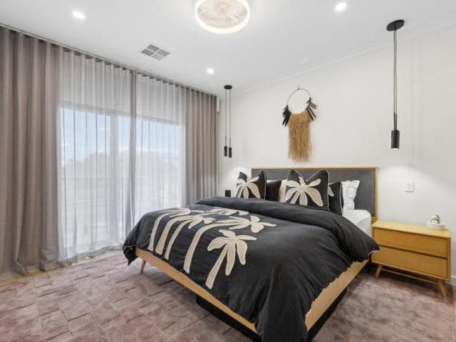 House 3 Bedroom For Rent Glanville, SA ES105994960