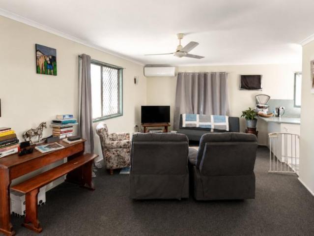 House 3 Bedroom For Rent Gracemere QLD ES105972631