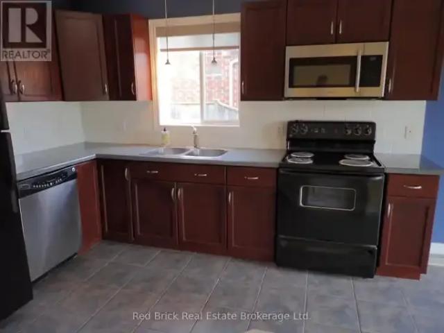 House 3 Bedroom For Rent Guelph ON 2750 ES103695219