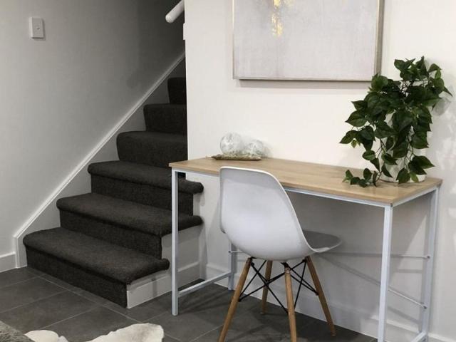House 3 Bedroom For Rent Dover Gardens, 695 ES105584727