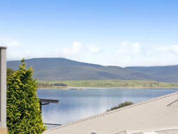 House 3 Bedroom For Rent East Jindabyne NSW ES102277397