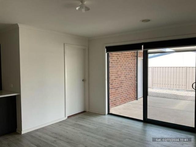 House 3 Bedroom For Rent Echuca, VIC 590 ES105436563