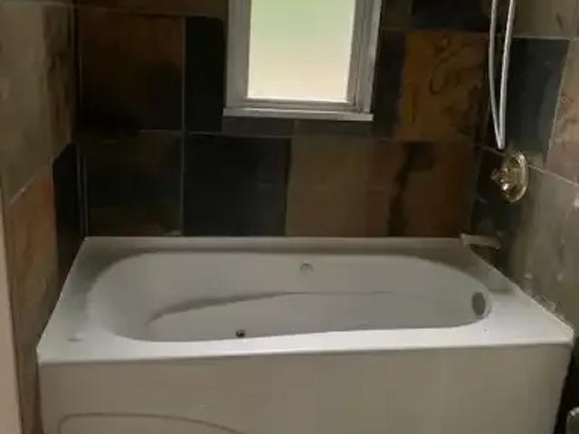 House 3 Bedroom For Rent Edmonton AB 1700 ES105378421