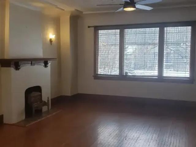 House 3 Bedroom For Rent Edmonton AB 1840 ES105118850