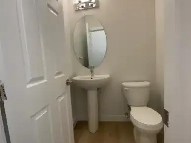 House 3 Bedroom For Rent Edmonton AB 1850 ES105654133
