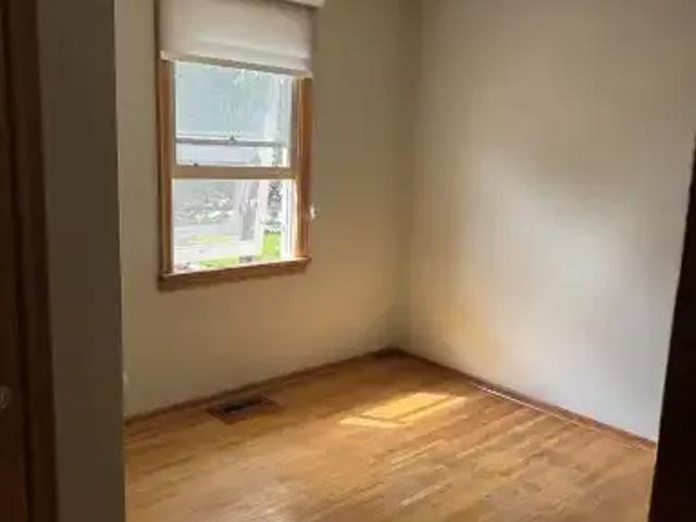 House 3 Bedroom For Rent Edmonton AB 1880 ES104894839