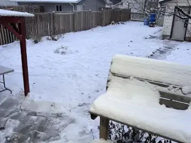 House 3 Bedroom For Rent Edmonton AB 1800 ELS104895048