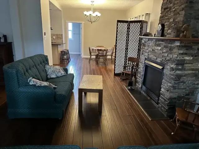 House 3 Bedroom For Rent Edmonton AB 1800 ES105150608