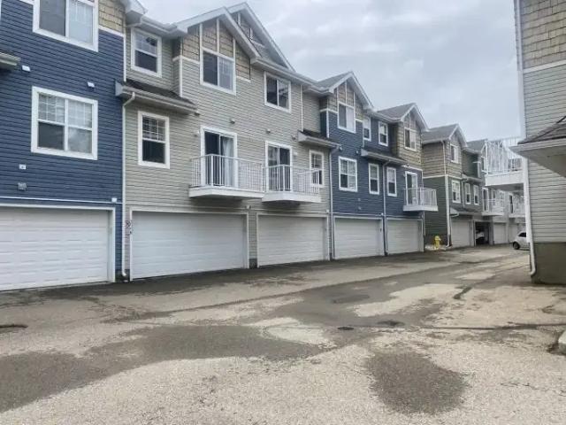 House 3 Bedroom For Rent Edmonton AB 1995 ES103569101