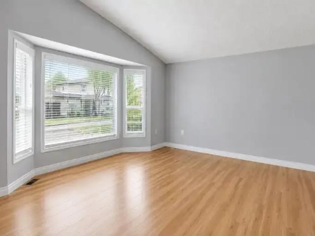 House 3 Bedroom For Rent Edmonton AB 1995 ES105167283