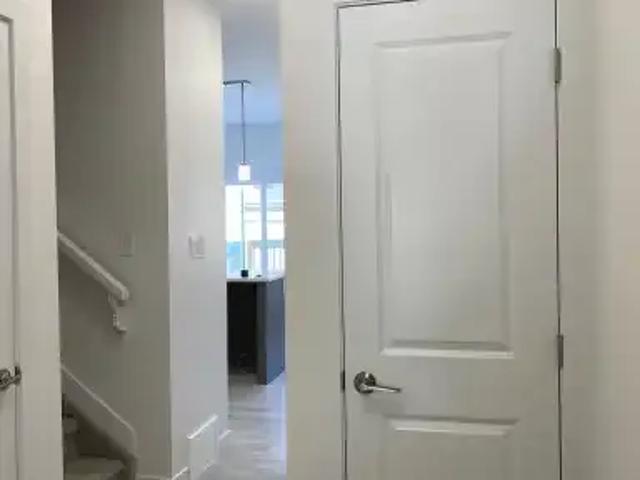 House 3 Bedroom For Rent Edmonton AB 1900 ES103652798
