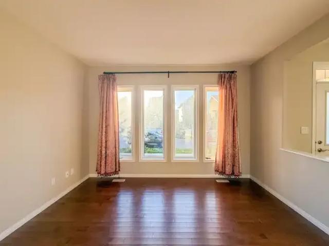 House 3 Bedroom For Rent Edmonton AB 2150 ES105110879