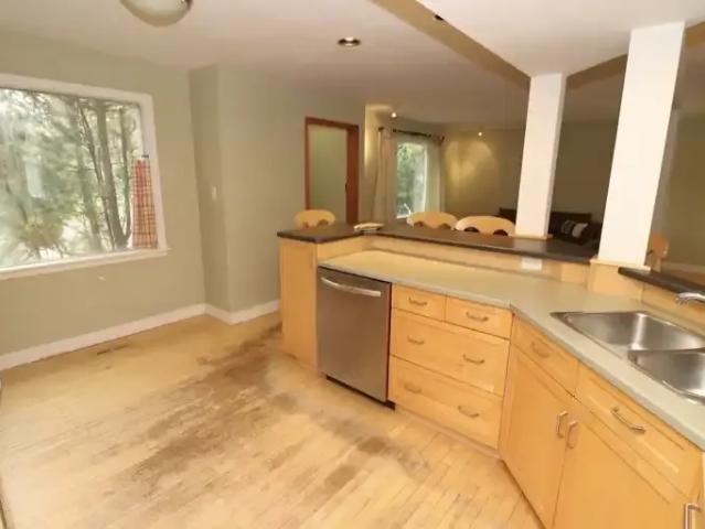 House 3 Bedroom For Rent Edmonton AB 2290 ES105234952