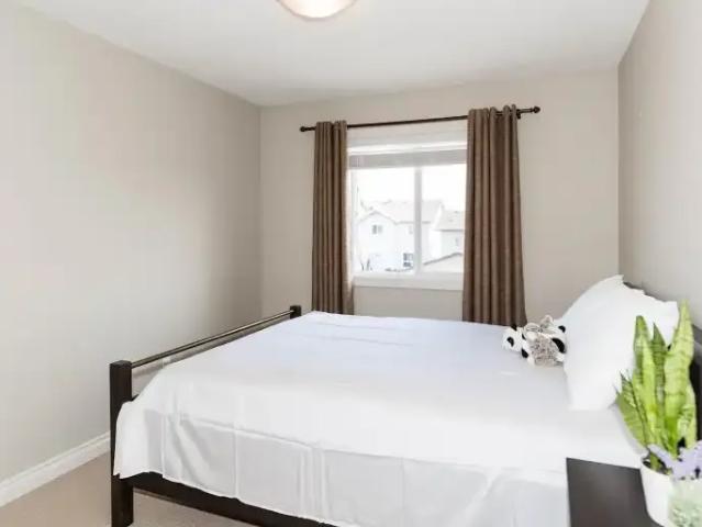 House 3 Bedroom For Rent Edmonton AB 2200 ELS104863942