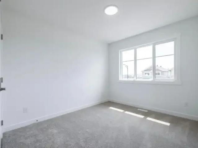 House 3 Bedroom For Rent Edmonton AB 2200 ES105554467