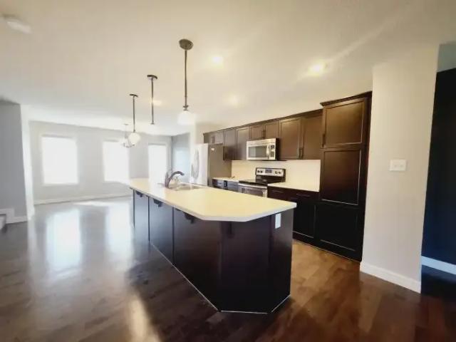 House 3 Bedroom For Rent Edmonton AB 2350 ES105755735