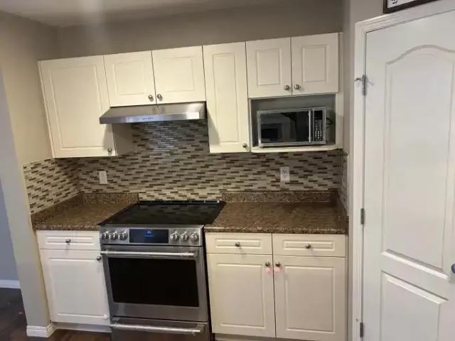 House 3 Bedroom For Rent Edmonton AB 2375 ES105543396