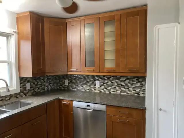 House 3 Bedroom For Rent Edmonton AB 2395 ES103798467