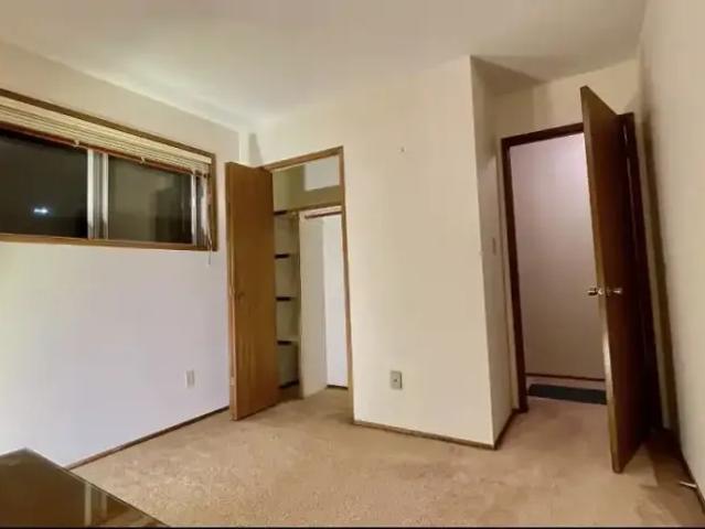 House 3 Bedroom For Rent Edmonton AB 2300 ES105167357
