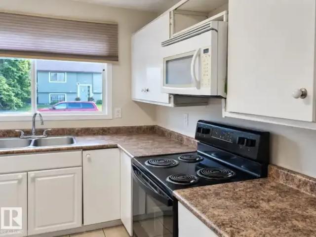 House 3 Bedroom For Rent Edmonton AB 2300 ES105506037