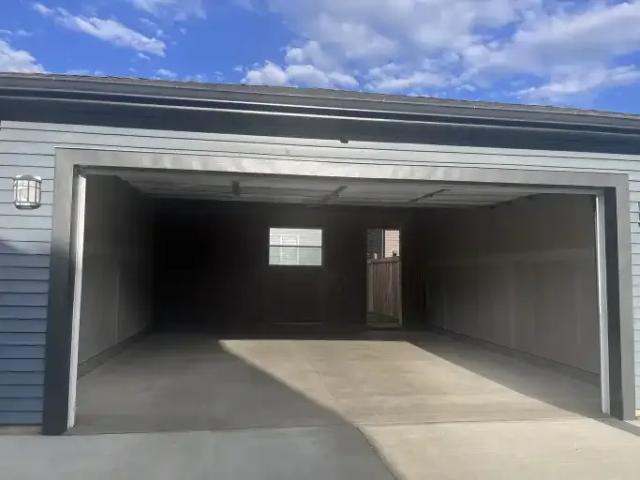 House 3 Bedroom For Rent Edmonton AB 2300 ES105643347