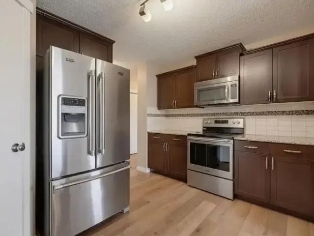 House 3 Bedroom For Rent Edmonton AB 2450 ES105135616
